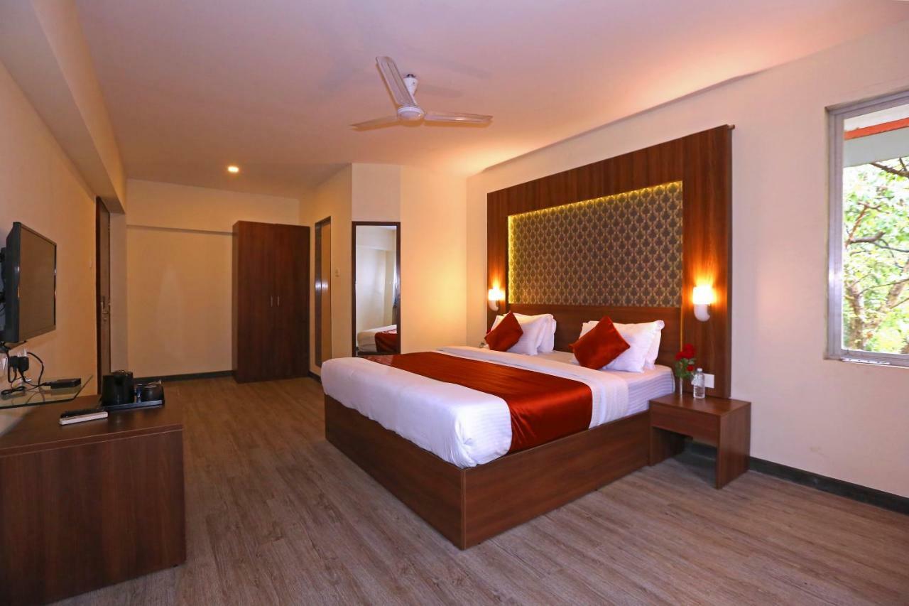 Hotel Shantidoot, Dadar Mālād Extérieur photo